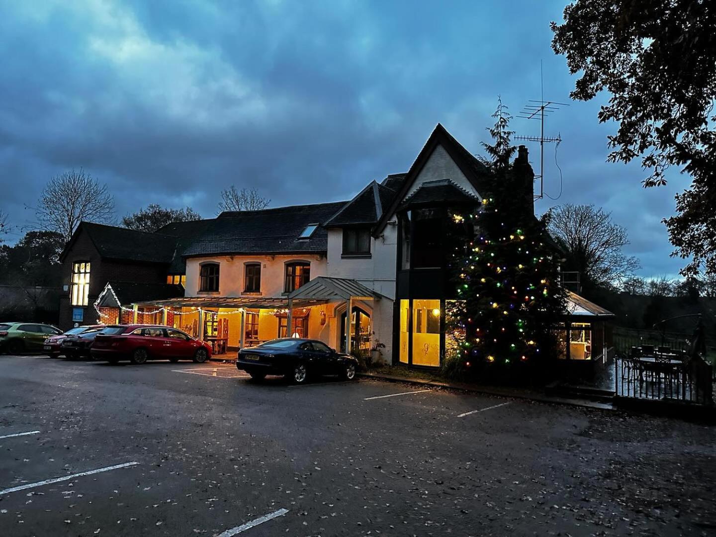 The Jacobean Hotel โคเวนทรี ภายนอก รูปภาพ