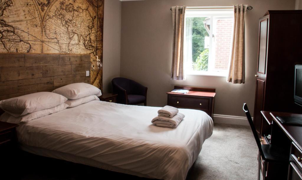 The Jacobean Hotel โคเวนทรี ภายนอก รูปภาพ