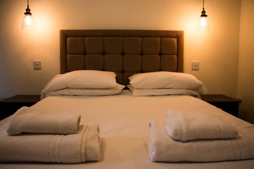 The Jacobean Hotel โคเวนทรี ภายนอก รูปภาพ